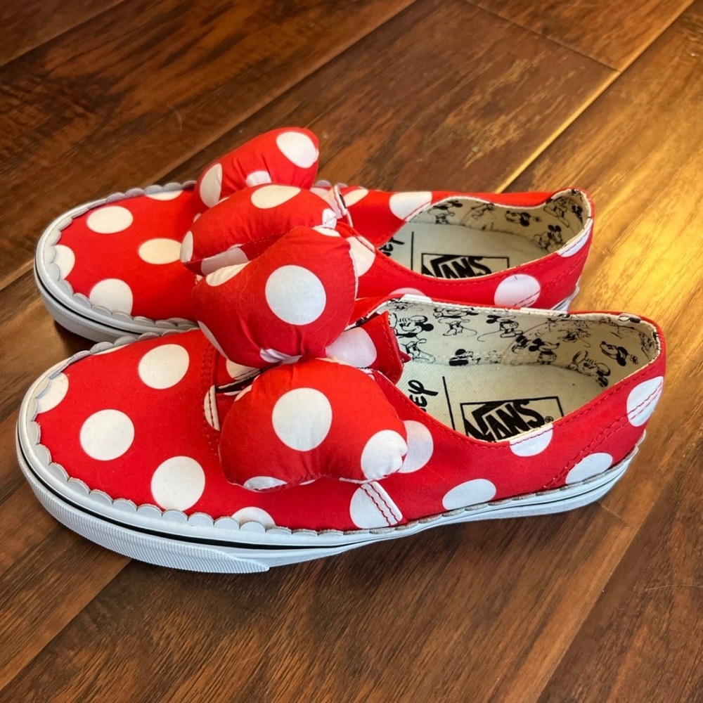 Disney x Vans Minnie Mouse Vans Size 9.5